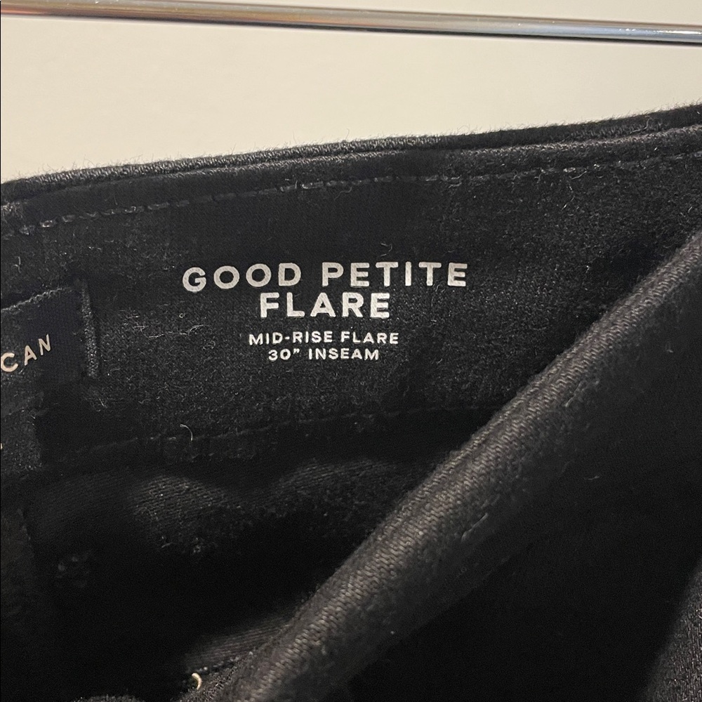 Good American Women's | Good Petite Flare Jeans Black - Picture 4 of 8